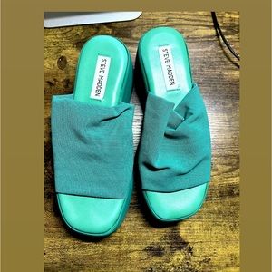 Steve Madden green platform slip on